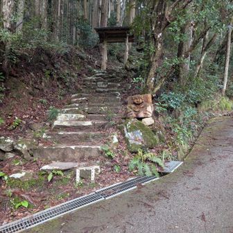 左側には愛宕山登山口⋯今日はスルー