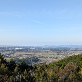 見晴らし台の風景
眼下に広がる関東平野
常磐道や筑波山の眺望が素晴らしい♪