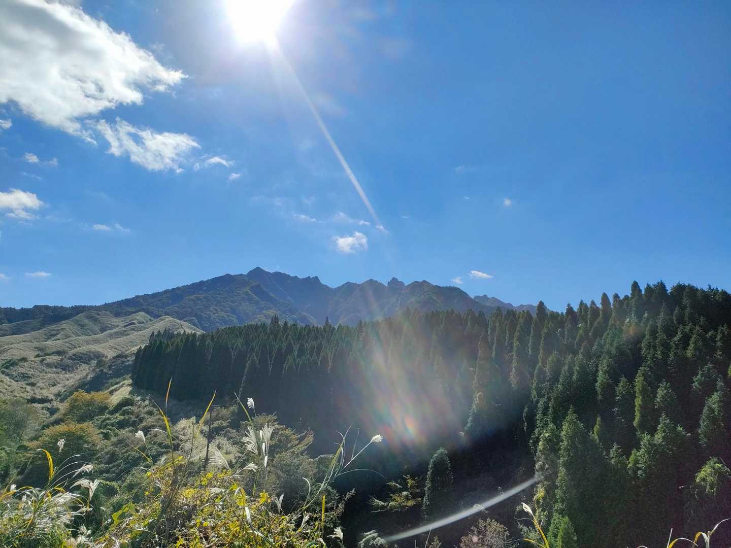 あそこに登ってきたんだなあ(山あるある)