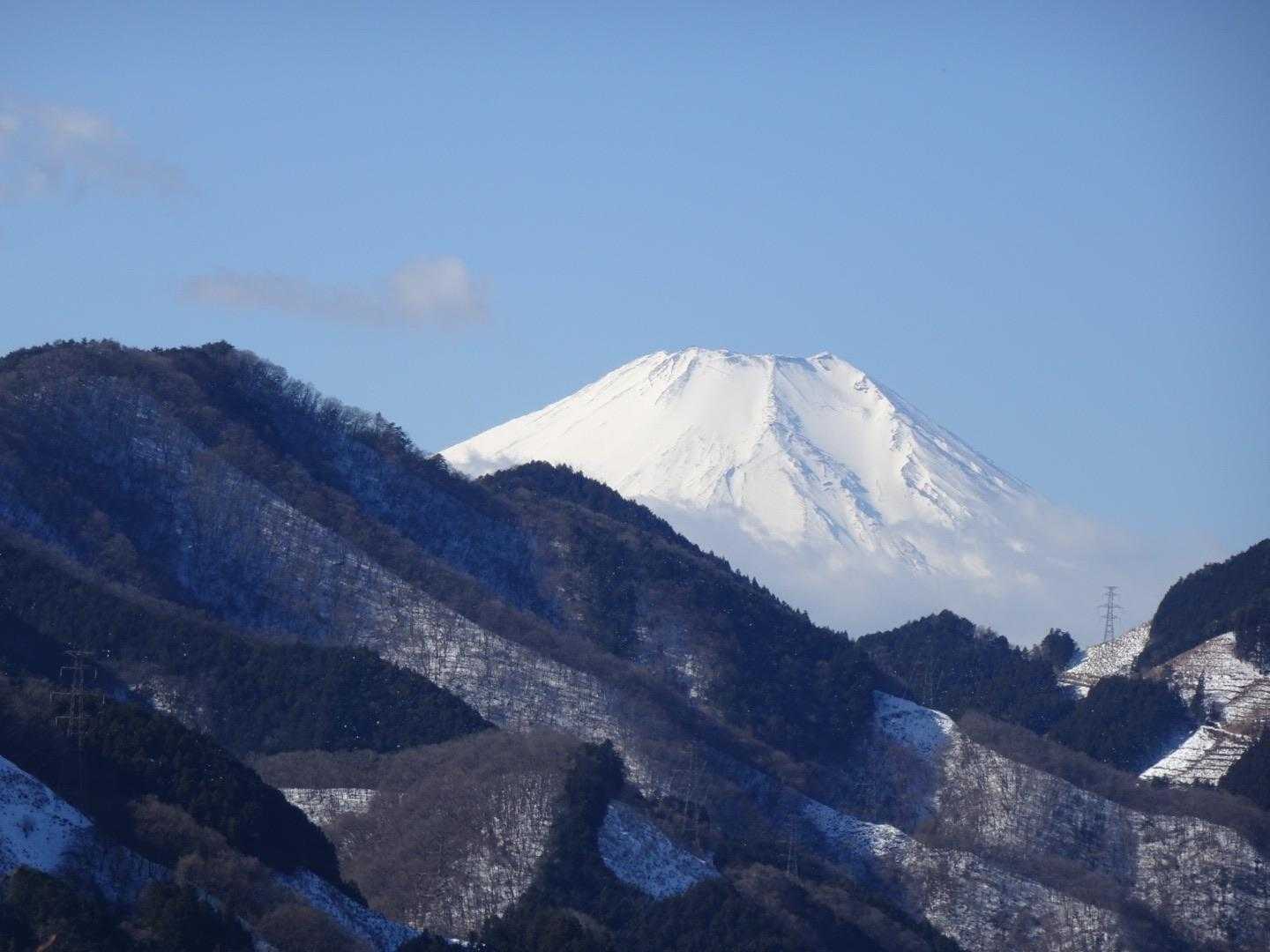 重なる山々が美しい