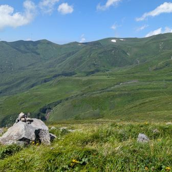 月山森から千畳ヶ原🧐