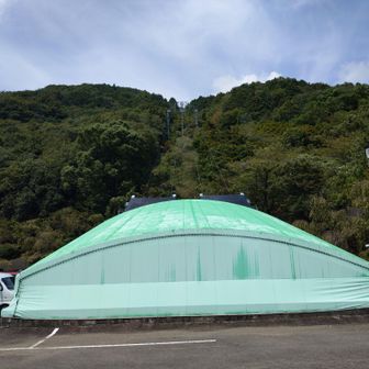 歩いて出発地点に戻る
