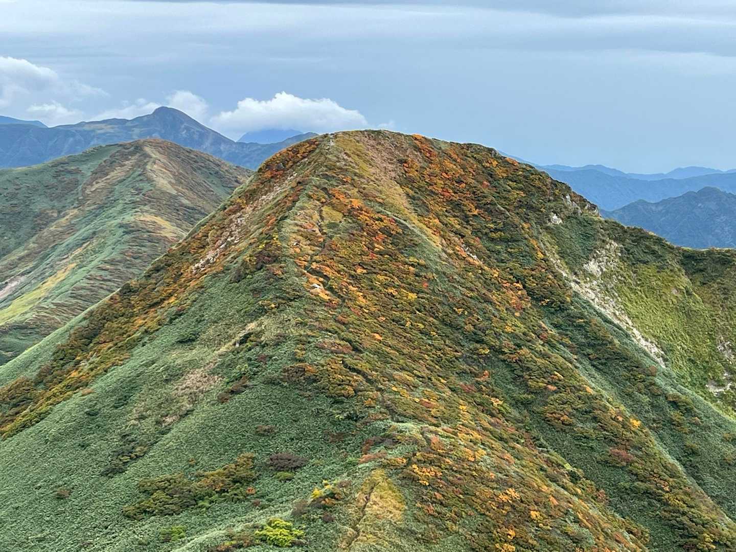鉾立峰
