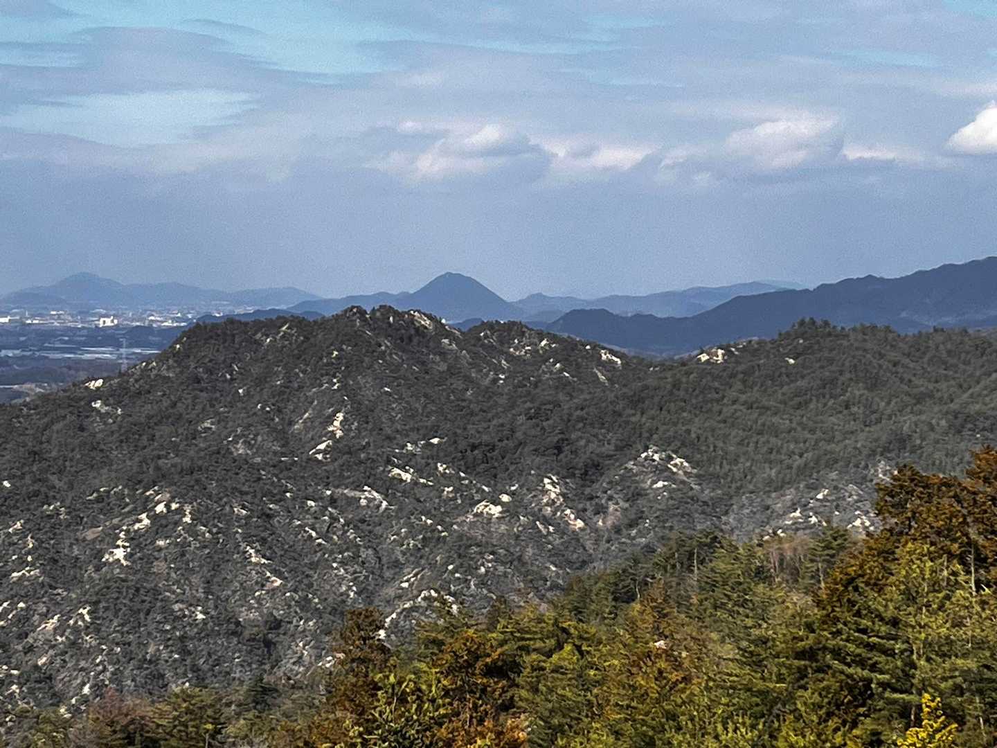 里南口バス停-アルプス登山口バス停-堂山-太神山-出合峠- 周回コースの写真