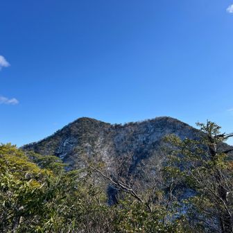 綺麗な鞍掛山です！