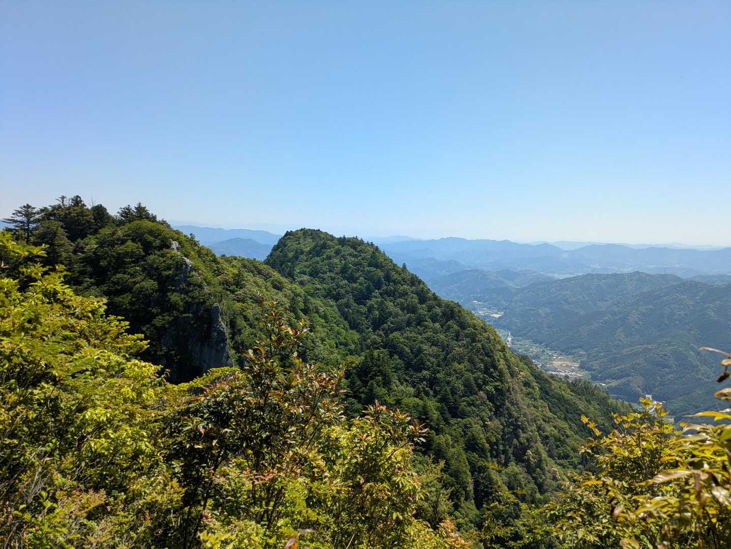 展望所でお会いした方に
花が少ない時においでになったね〜
次回は花のある時期に来ます😂
