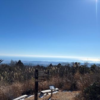 工石山山頂から　高知市内と太平洋がみえました