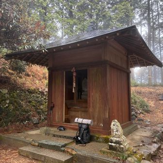 雨上がりを待って、ゆっくり出発します。