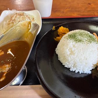 帰ってきて、いつもの美味しいカレーを。
ありがとうございます♪