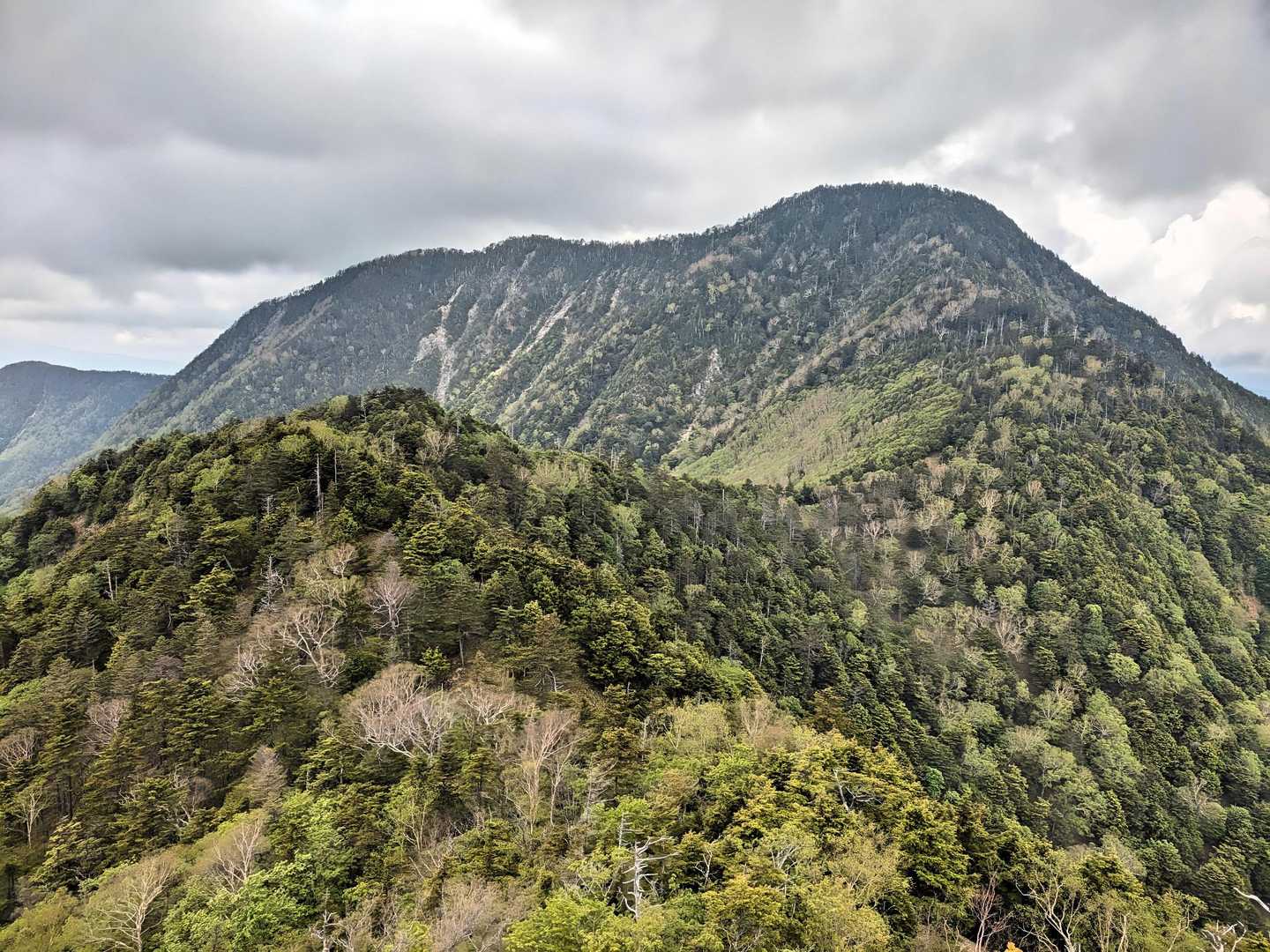 皇海山