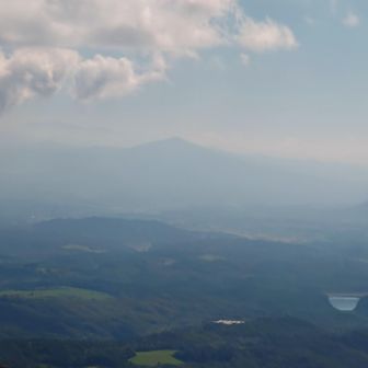 姫神山
