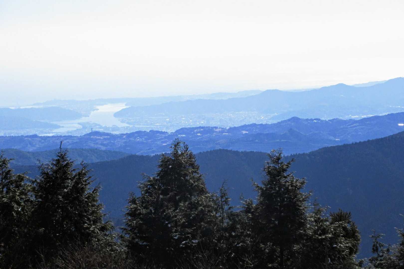 香長平野･浦戸湾を見渡す