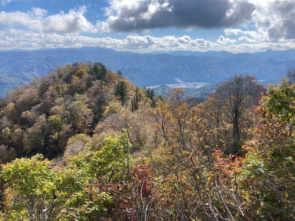 頂上から振り返って