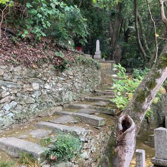 名草山の登山口