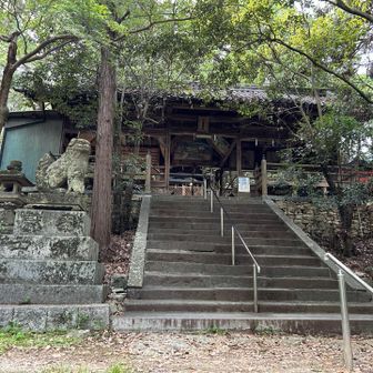 参拝して行きます。