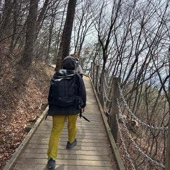 登山道スタート