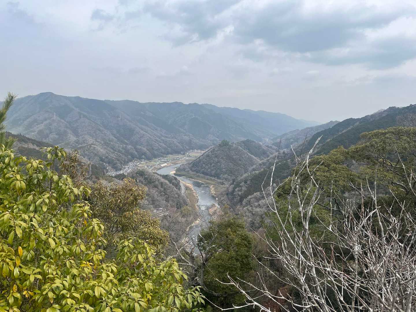 こちらです

黄砂と花粉で景色が白い💦
帰ったら顔がジャリジャリしてました