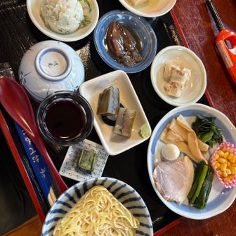 ラーメン替え玉あります🍜