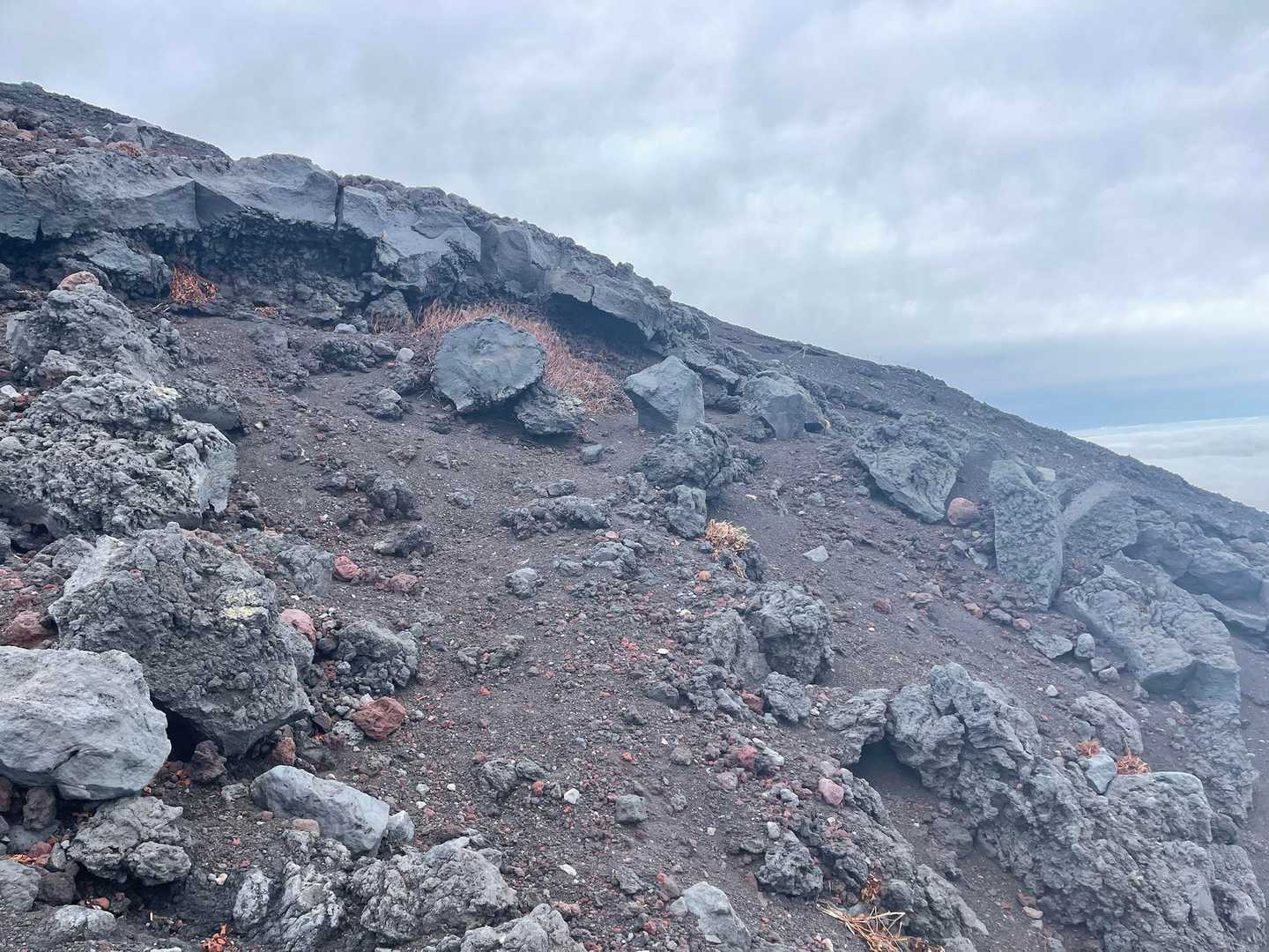 富士宮口五合目-富士山-御殿場口新五合目バス停 縦走コースの写真