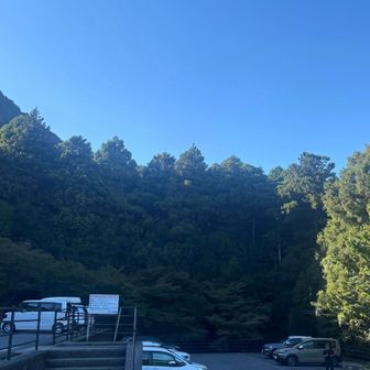 タイムスリップみたく下山完了🫡
お待たせ〜🚙
