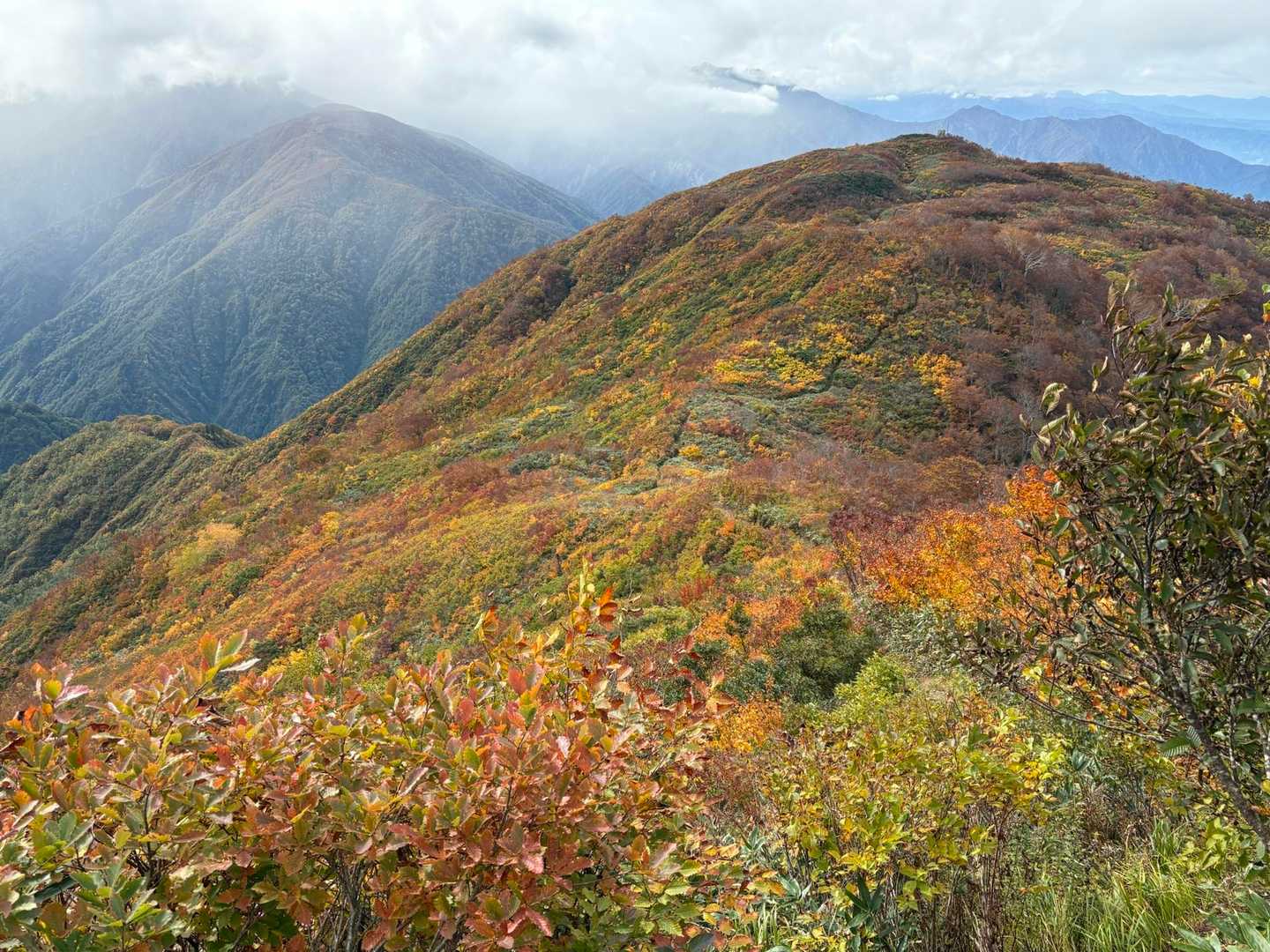 中ノ岳（十字峡登山センター）の写真