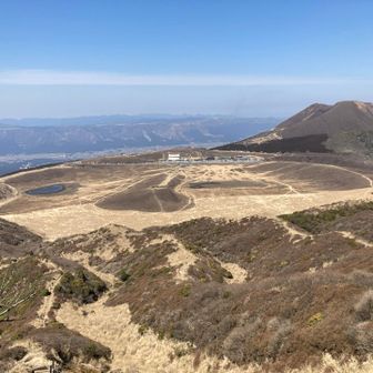 確かに火口に見える。