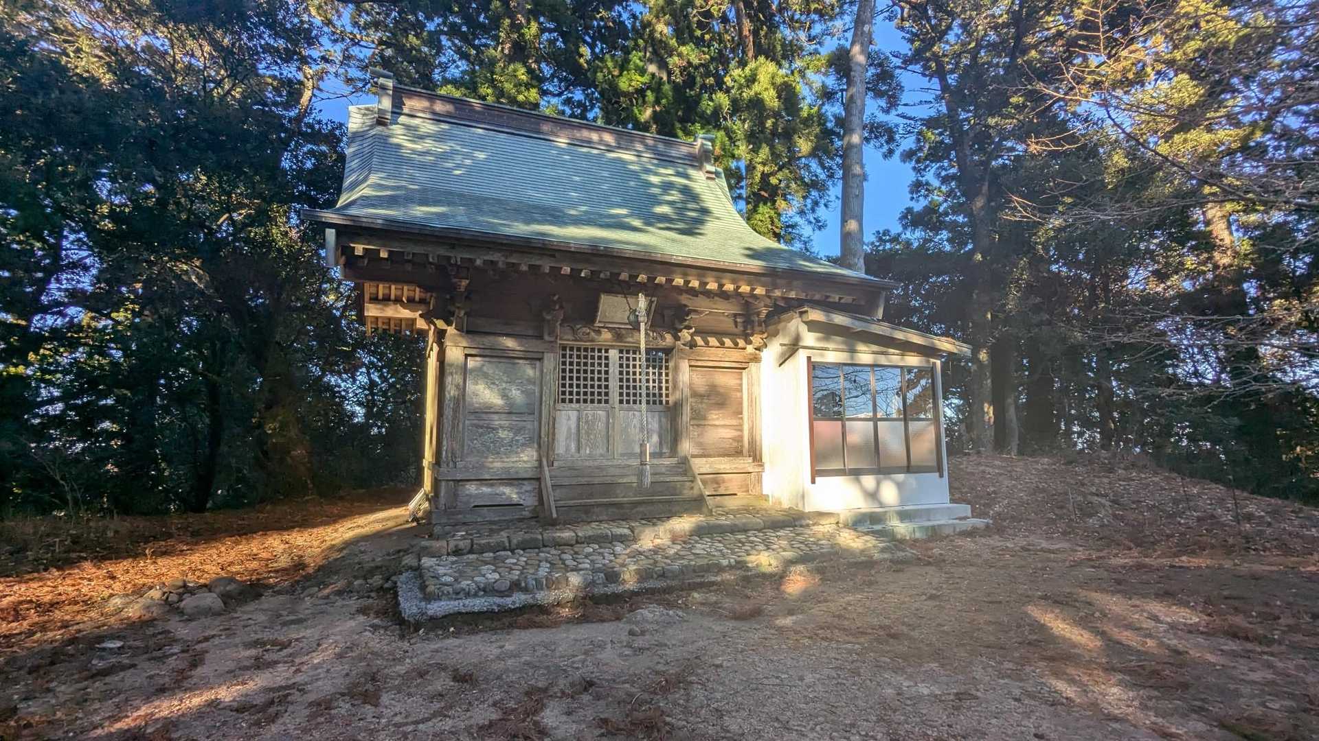 清澄山⛰️山頂の祠🙂