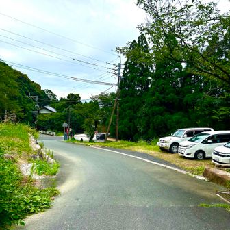 駐車場満車になってます
流石に福智山