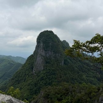 西岳
たしかにジャンダルム感あり