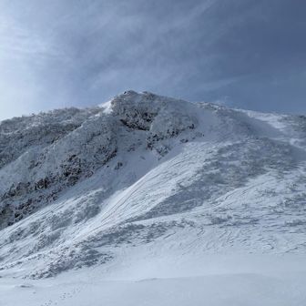 アイゼンピッケルで右から回り込む