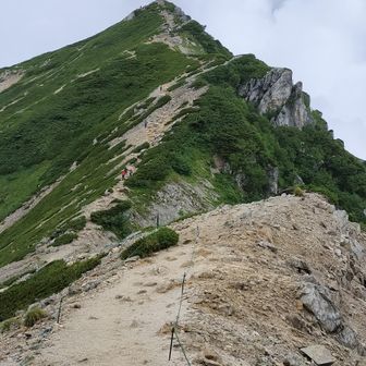 さぁ唐松岳へ