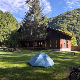 椹島に８時20分到着。晴天の中、スタート。千枚小屋への半時計周り。