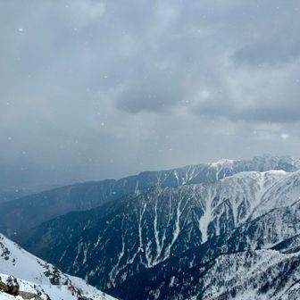 でも景色はさいのこう、雪が舞って綺麗。