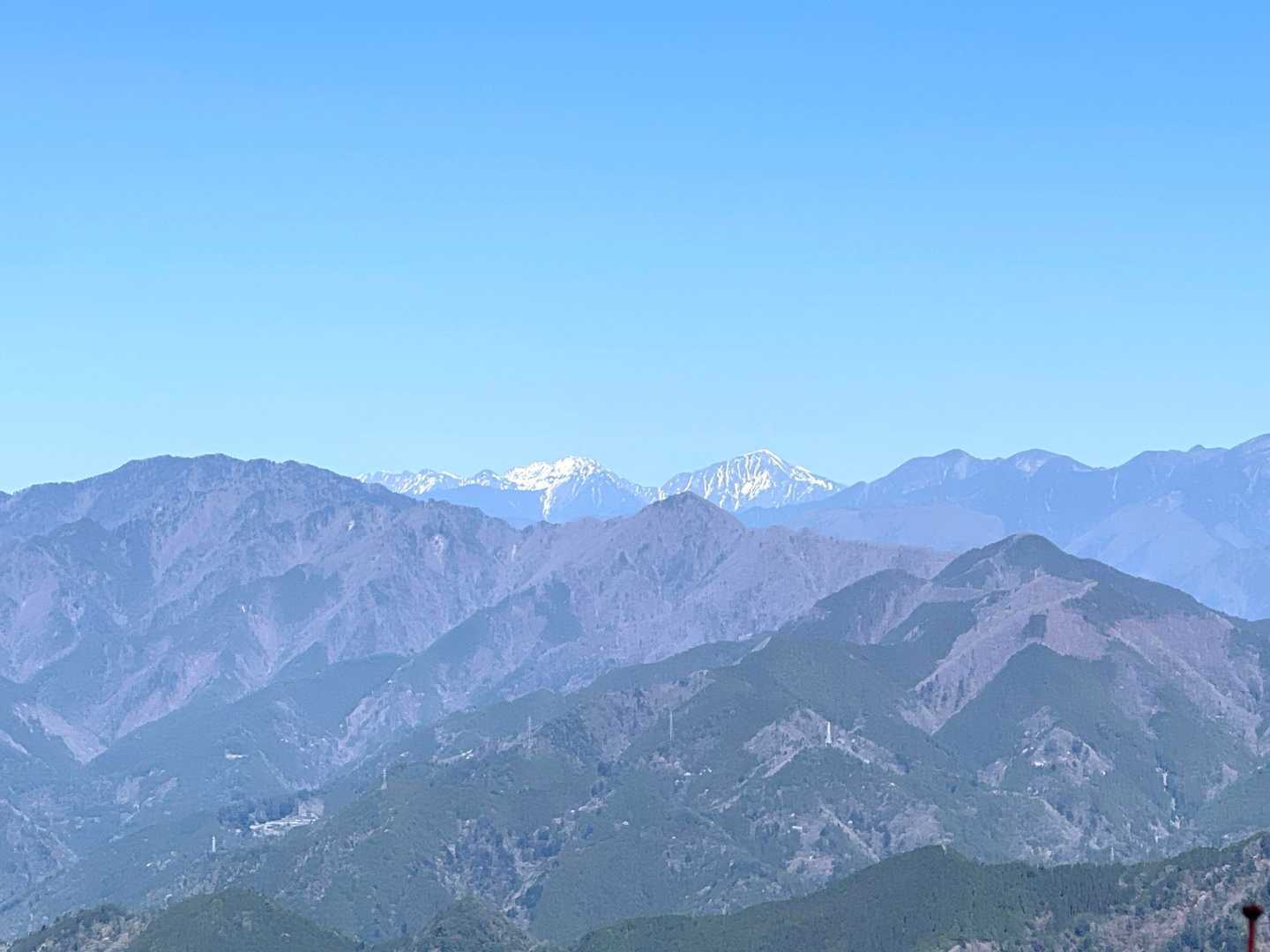 赤石　聖　かなぁ
南アルプスは未踏の山がたくさんあるので行きとうございます