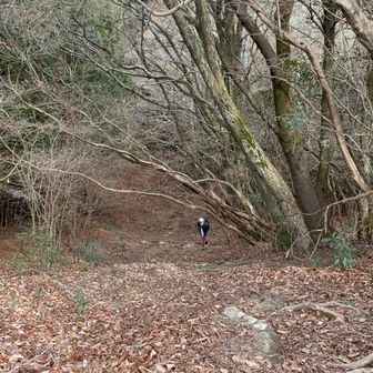 YAMAPの見守り機能で👹の位置は把握✨
もう少ししたらきそうだから待つ←サボり笑
無事にネックウォーマー回収して全速力で追いかけて追いついてくれました😳✨
落とし物拾いに行ってくれるなんて
イケメンすぎる🥹👍ありがとう💓