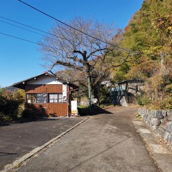 相模湖駅から千木良駅までバス移動して登山口へ
このコースは２度目