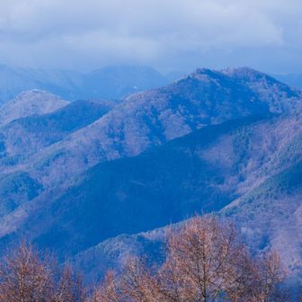 再び太郎山。山頂で昼食タイム