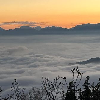 中央奥が常念岳かなぁ？