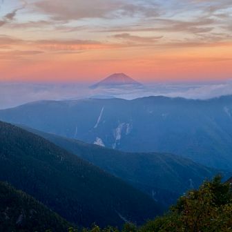 富士山の夕景（小屋前から)