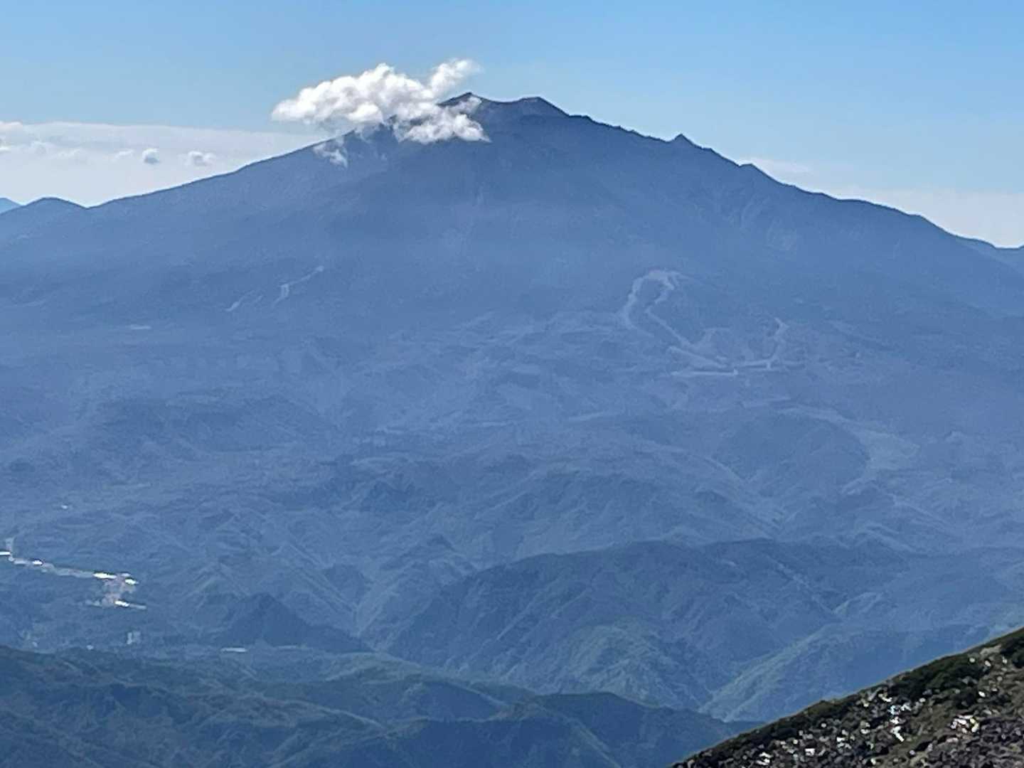 ん…雄大ですなぁ…😳
３週間前は、あちらからこちらを眺めてましたなぁ…🥹