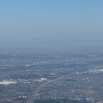 真ん中、薄っすら名古屋ビル群