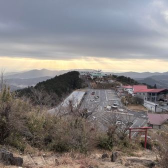 朝は曇って寒かったです☁️