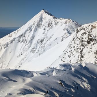 そして、稜線に出た。
最高すぎるシーズンイン😍