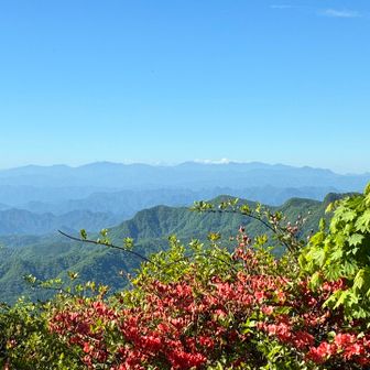 両脇は甲武信岳と金峰山かな？