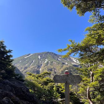 のぞき岩から見る摩利支天山