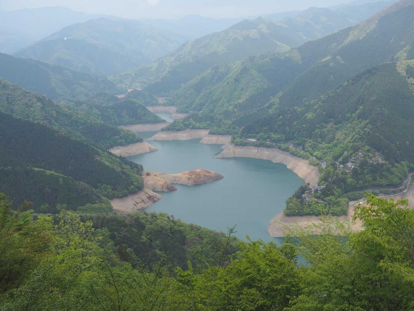 奥多摩湖いこいの路入口-指沢山-惣岳山-御前山-境橋バス停 縦走コースの写真