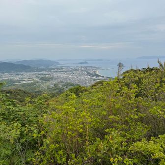 虹ヶ浜。四国までは見えません。周防大島や、室津半島まで。