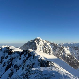 今日の剱もカッチョエエ
剱御前山から
これでも爆風