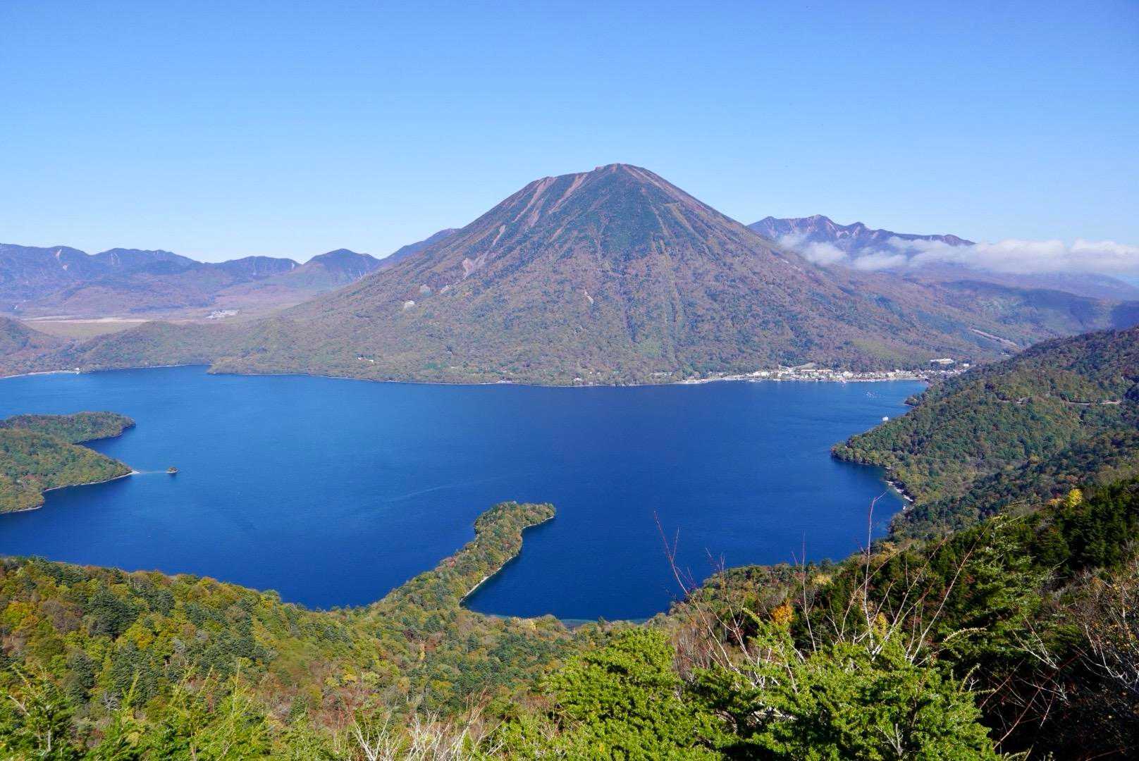 半月山展望台