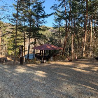 深田記念公園に出ました。
お疲れ山でした。